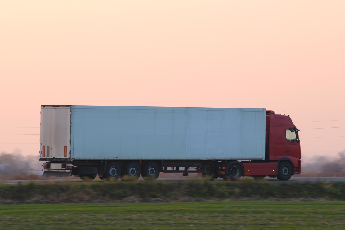 Сроки доставки некоторых грузов из России в Беларусь увеличились вдвое. Стоимость тоже возросла