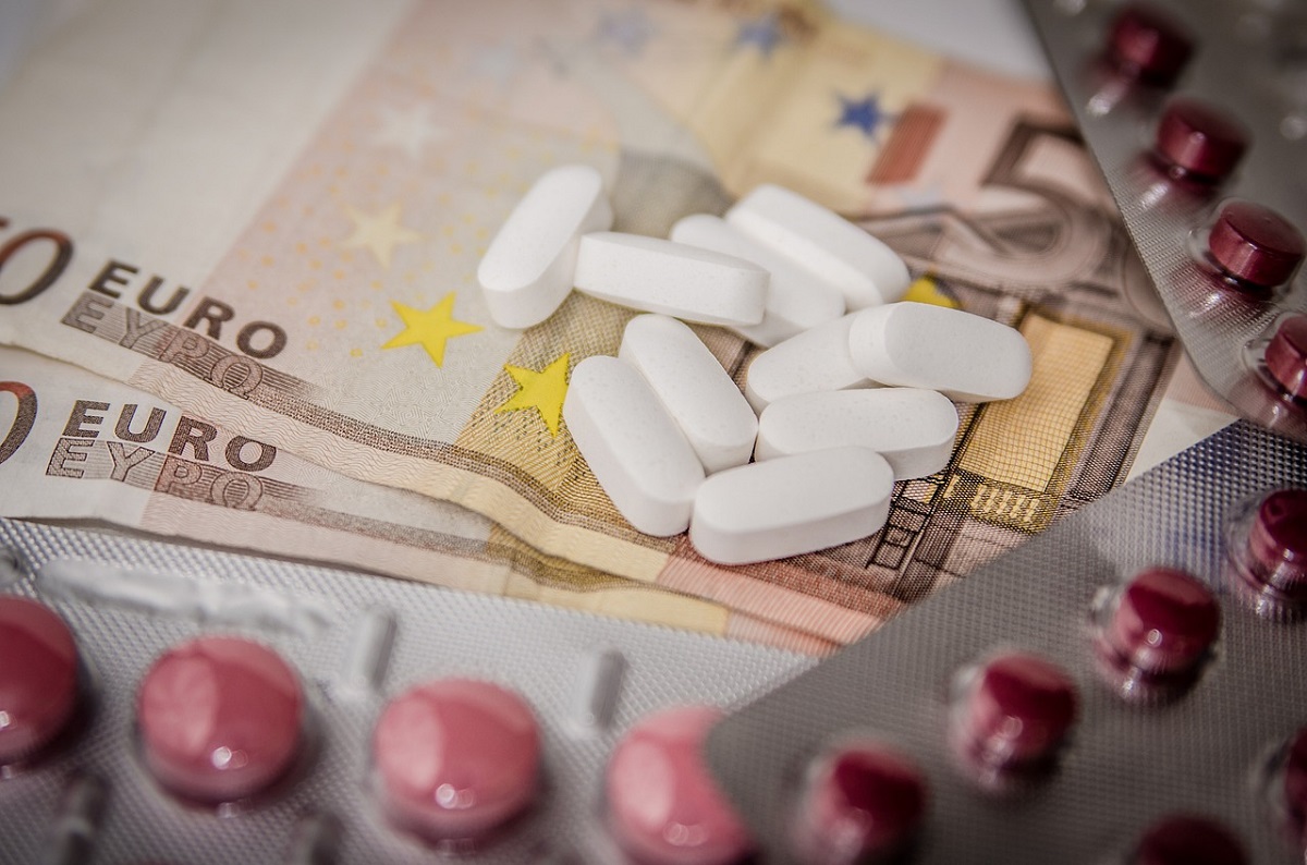 Латвия не готова отказаться от белорусских лекарств, потому что их нечем заменить