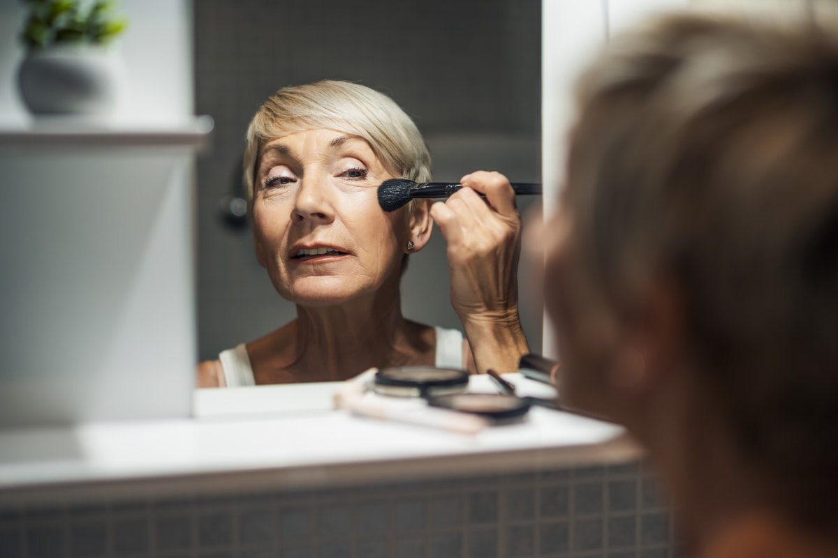 Добро пожаловать в серебряную экономику. В Беларуси заметно выросли продажи антивозрастной косметики