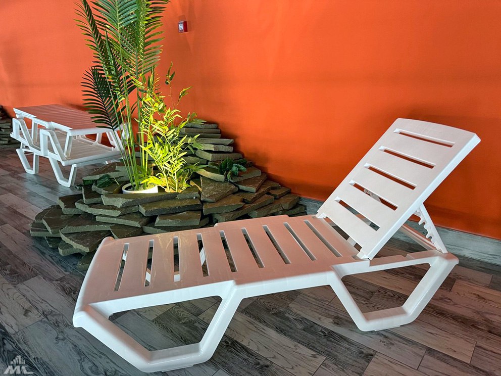 В Лошице готовят к открытию спорткомплекс-долгострой «Мандарин». Как он выглядит