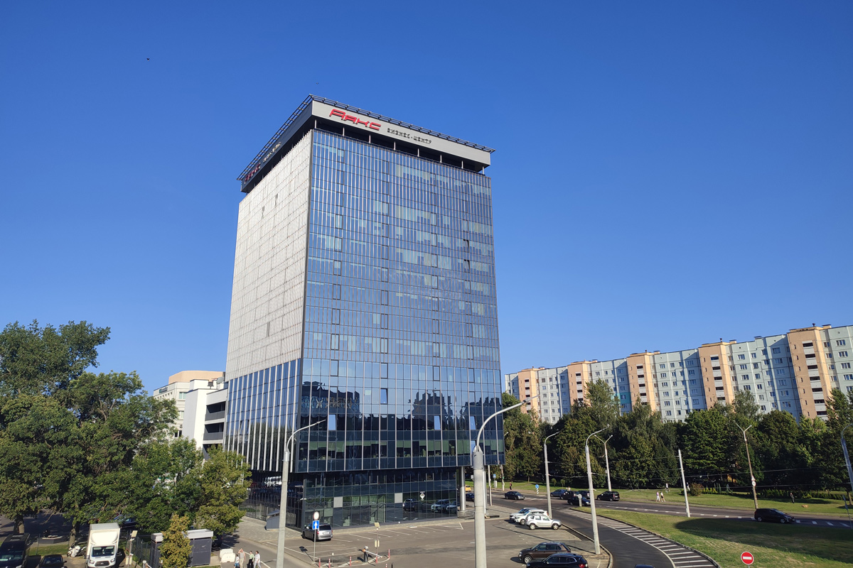 Закрытая литовская граница и история рыбных магазинов «Четверг» — неделя за три минуты