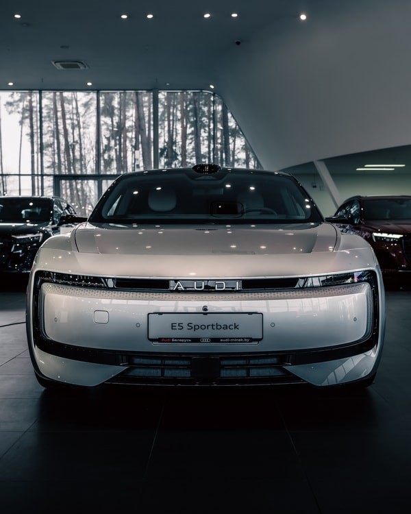 Новый электрический Audi E5&nbsp;Sportback&nbsp;— лучшее из&nbsp;двух миров. Уже в&nbsp;Беларуси!