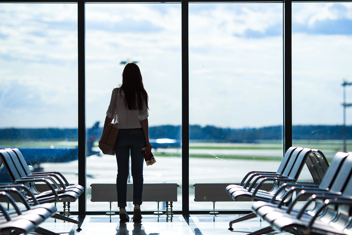 Не дал согласие — снимут с рейса? Разбираем тонкости работы с персональными данными в аэропорту