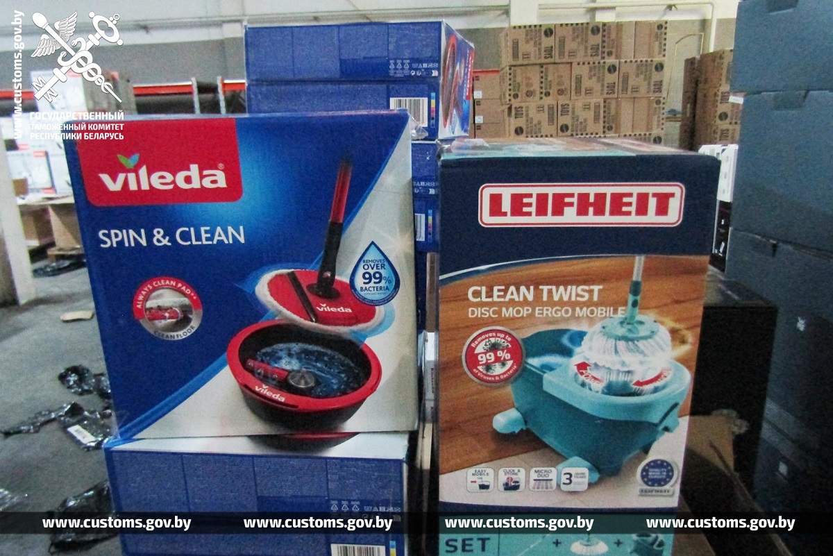 На таможне задержали партию импортных товаров, цену которых занизили в 5 раз