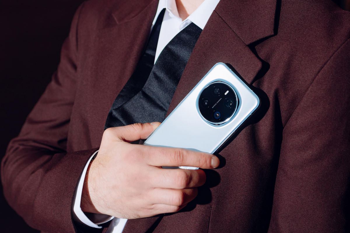 Первое в мире селфи, 13 фотоаппаратов на Луне и цифровая камера. Как телефоны научились снимать