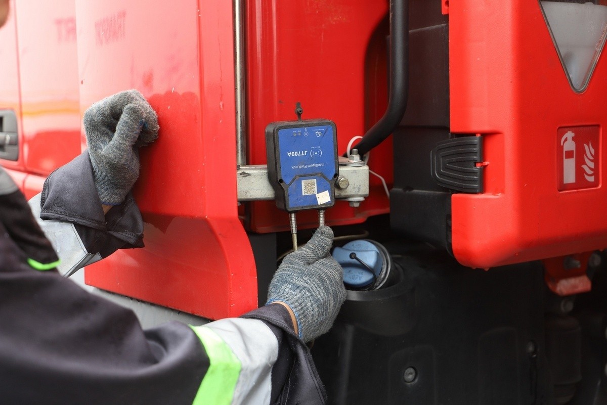 Расходы и&nbsp;простои выросли. Почему навигационные пломбы в&nbsp;ЕАЭС пока не&nbsp;упростили грузоперевозки