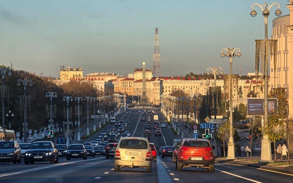 От слабого плюса к мягкому спаду. Какие регионы помогают белорусской экономике расти, а какие — замедляют