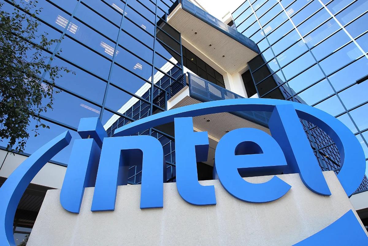 Intel несет миллиардные убытки, переводя производство в США