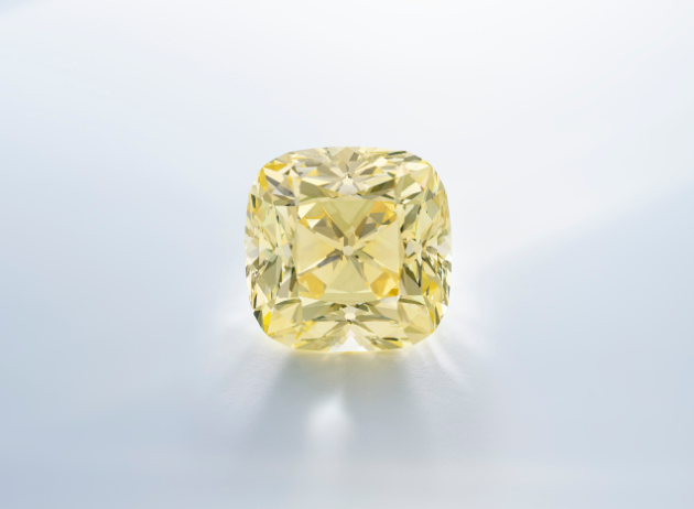 Крупнейший в мире бриллиант выставят на аукцион за $11 млн