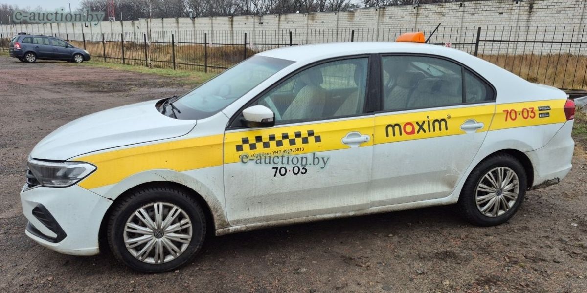 На&nbsp;аукцион выставили несколько автомобилей компании-партнера такси Maxim