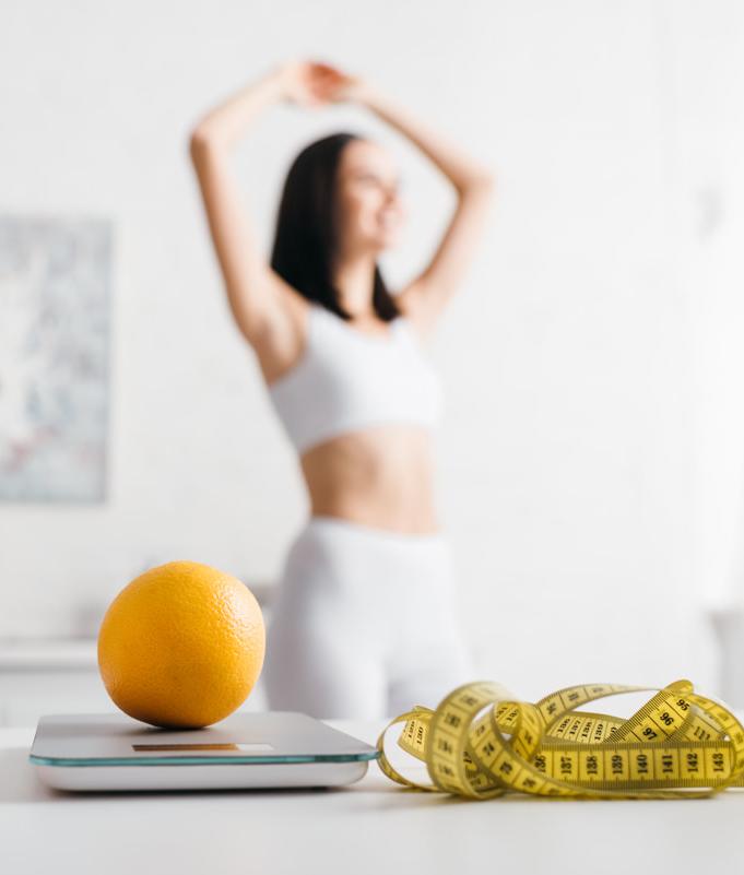 «Мы не медведи». Фитнес-тренер объяснил, почему еда не поможет пережить плохую погоду