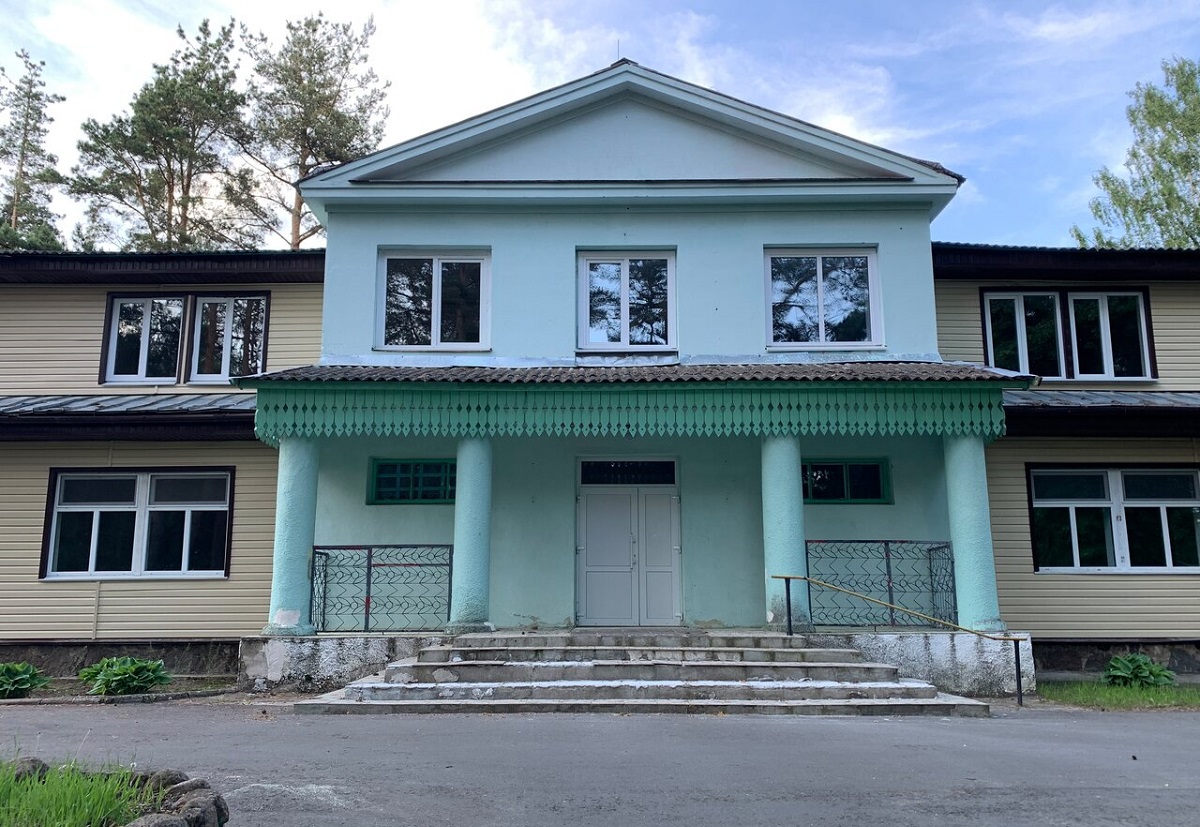 На Браславских озерах за $160 тыс. продают бывший санаторий