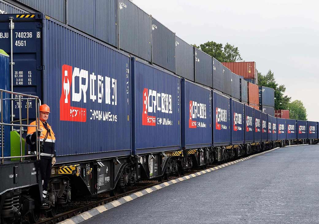Грузовые поезда Китай-Европа входят в стабильный график работы