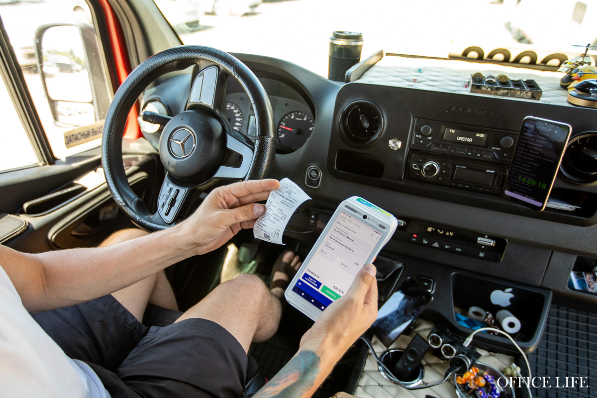 Новые правила для маршруток: как решить проблему безналичных расчетов