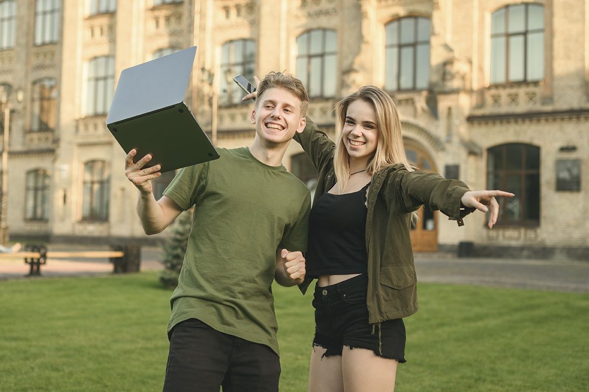 Минобразования определило, кого будут отправлять учиться за границу