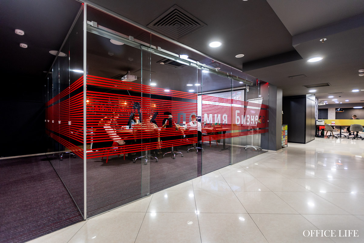 «Место больших идей». В Альфа Бизнес Хабе рассказали, как изменятся коворкинги банка в Беларуси