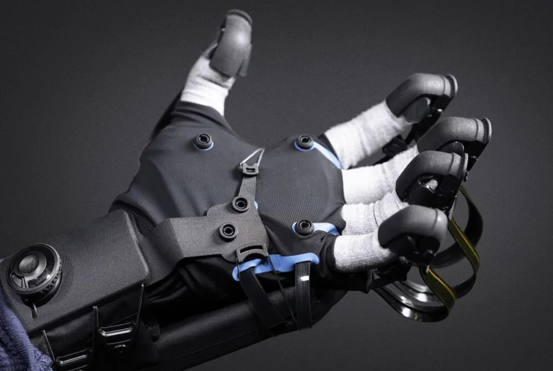 Стартап HaptX обвинил Meta в копировании VR-перчатки
