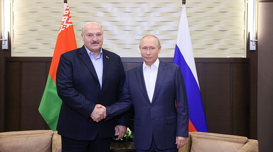 «Это будет не одна тысяча человек». Лукашенко поручил разместить в Беларуси российских военных