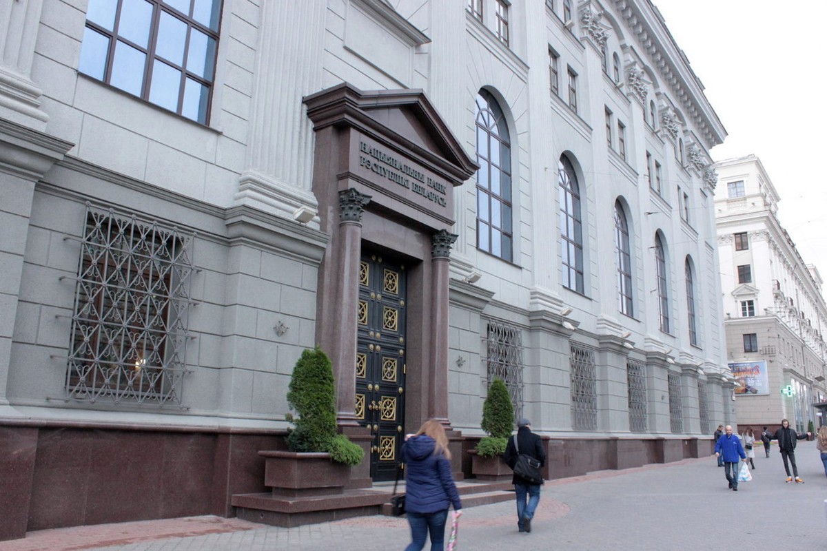 Нацбанк советует банкам активнее привлекать «длинные» вклады в рублях