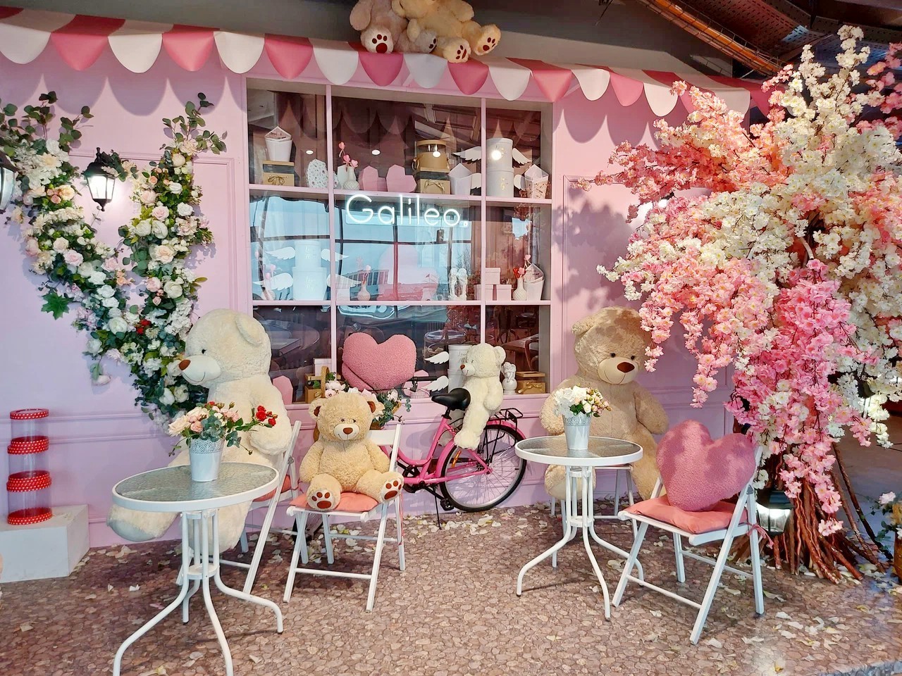 Когда вместо витрин&nbsp;— эмоции. Как работает феномен ретейлтеймента в&nbsp;Беларуси