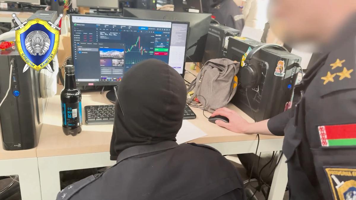 В Беларуси раскрыли самую масштабную сеть мошеннических кол-центров. Подробности