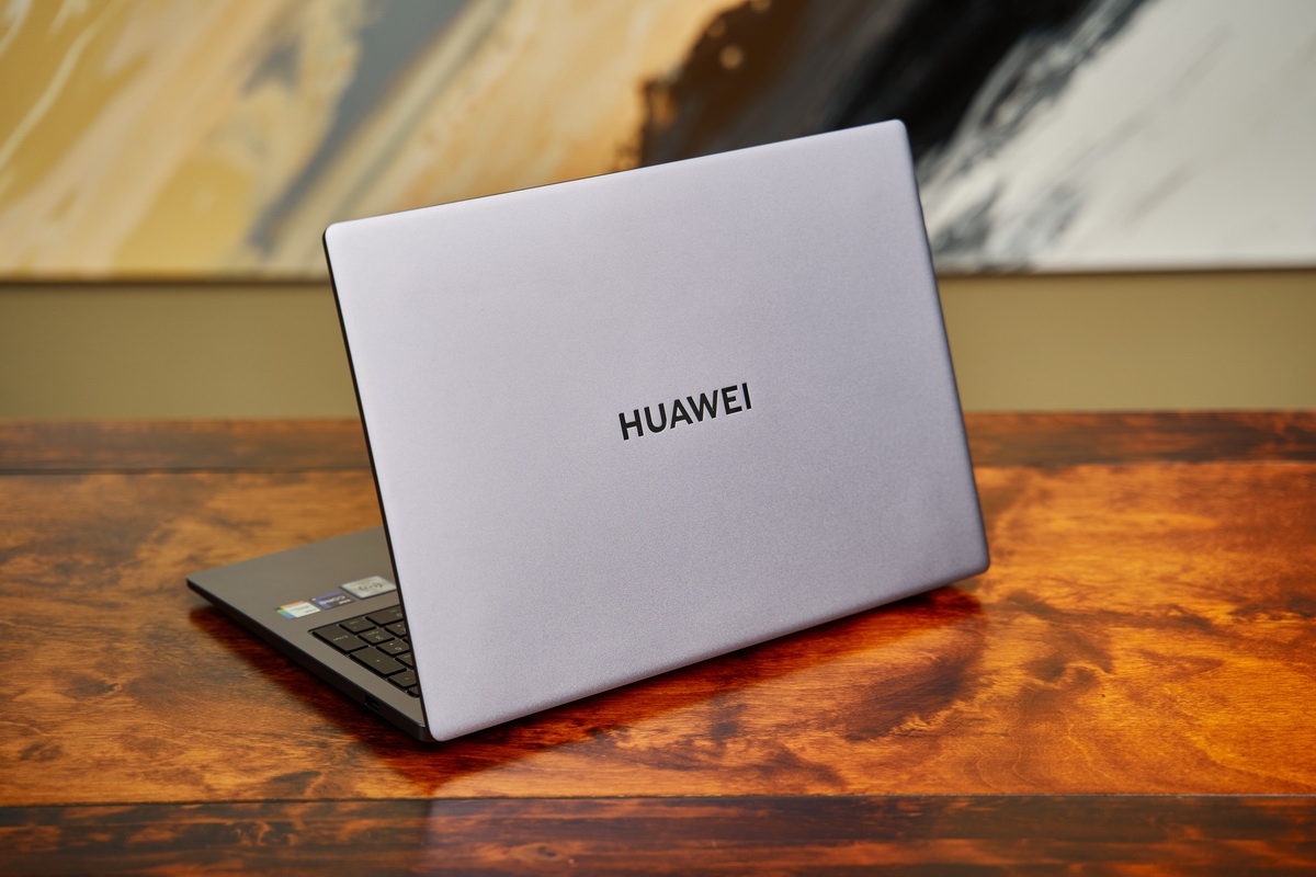 Большой экран и емкая батарея: обзор ноутбука Huawei MateBook D 16 2024
