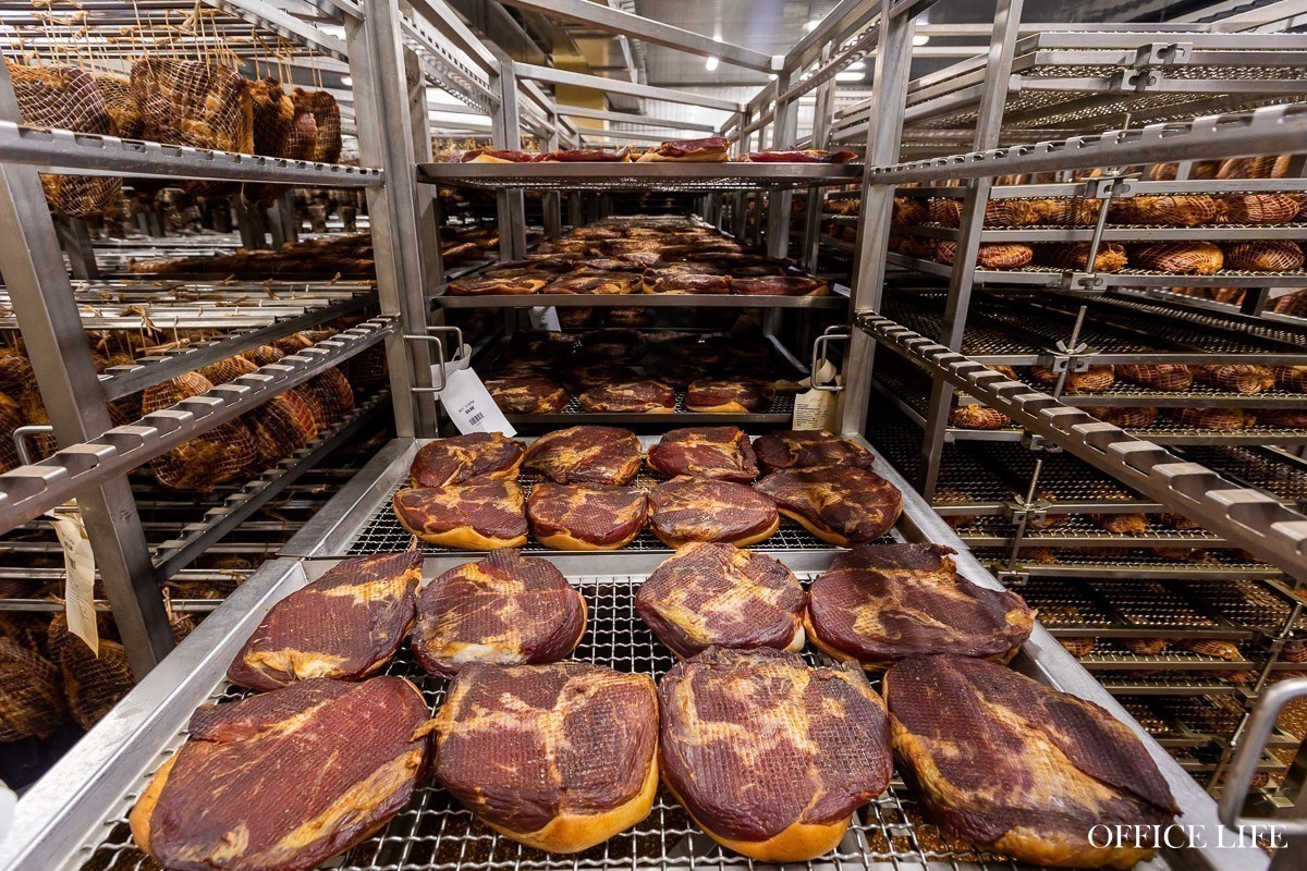 «На&nbsp;вкус влияет даже скорость движения воздуха». Как в&nbsp;Гродно делают прошутто с&nbsp;белорусским колоритом