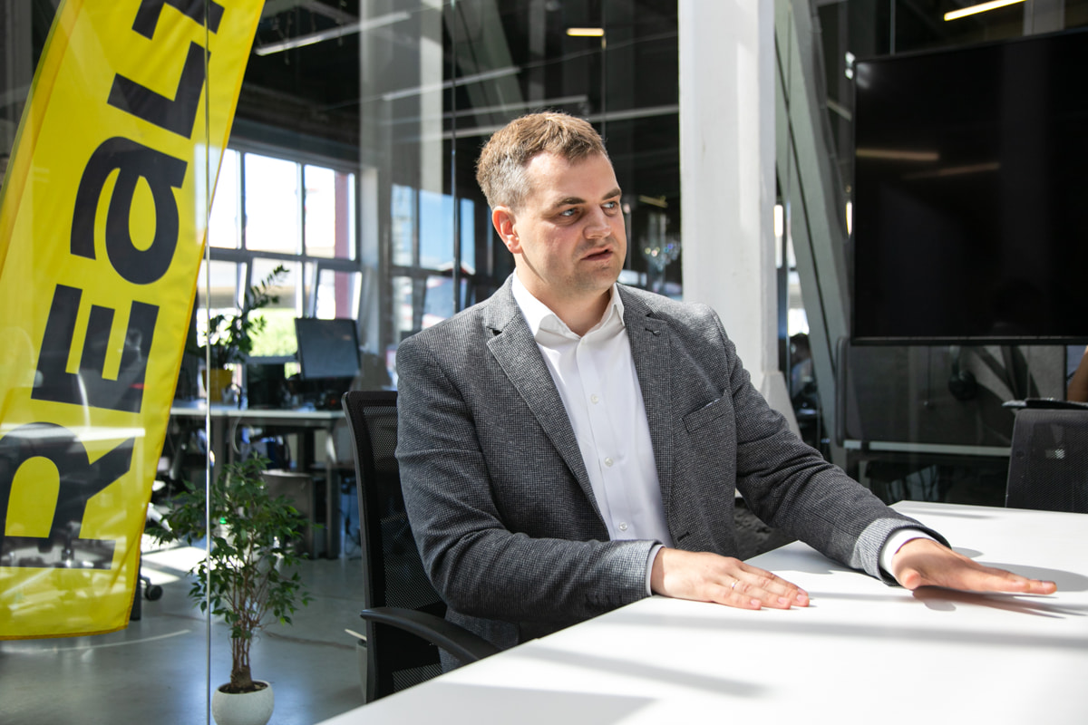 На чем зарабатывает Realt и будет ли аналитика о недвижимости платной? Большое интервью с CEO площадки Алексеем Власовым