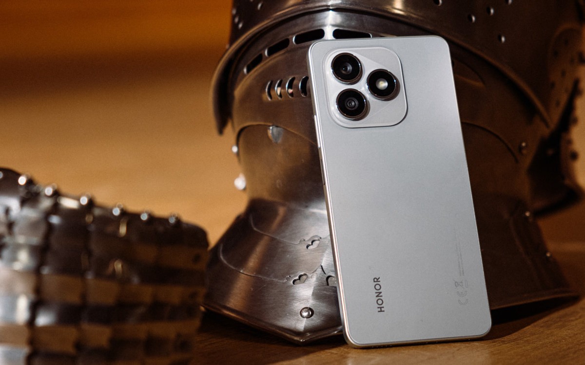 Элегантный, надёжный, стойкий: обзор смартфона HONOR X8d