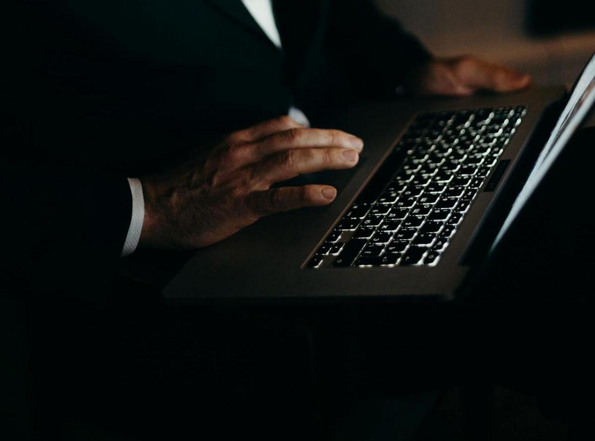 Пинский 17-летний хакер создал вирус, который блокировал компьютеры и требовал деньги