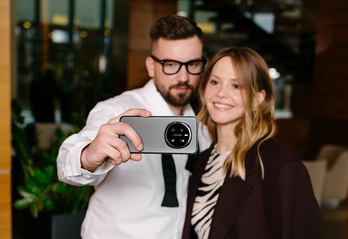 Первое в мире селфи, 13 фотоаппаратов на Луне и цифровая камера. Как телефоны научились снимать