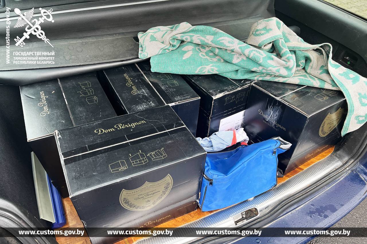 Таможенники конфисковали элитное шампанское на 118 тыс. рублей