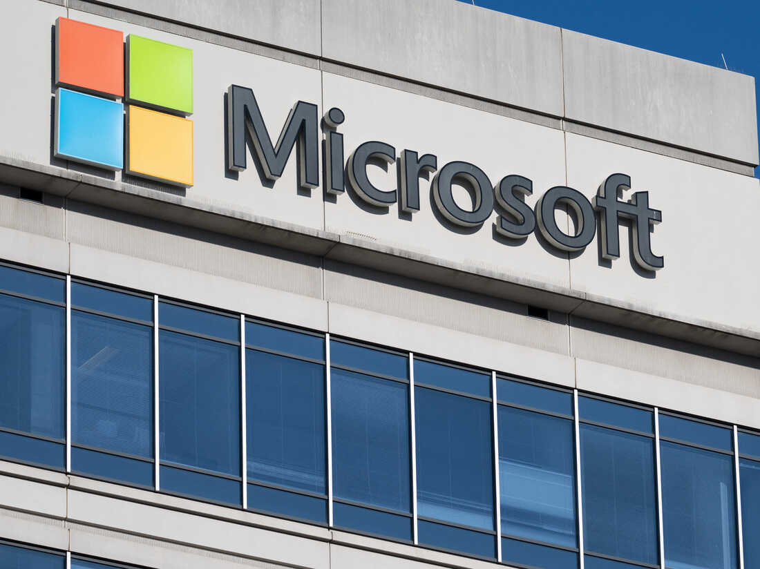 Microsoft заморозила зарплаты сотрудникам ради инвестиций в ИИ