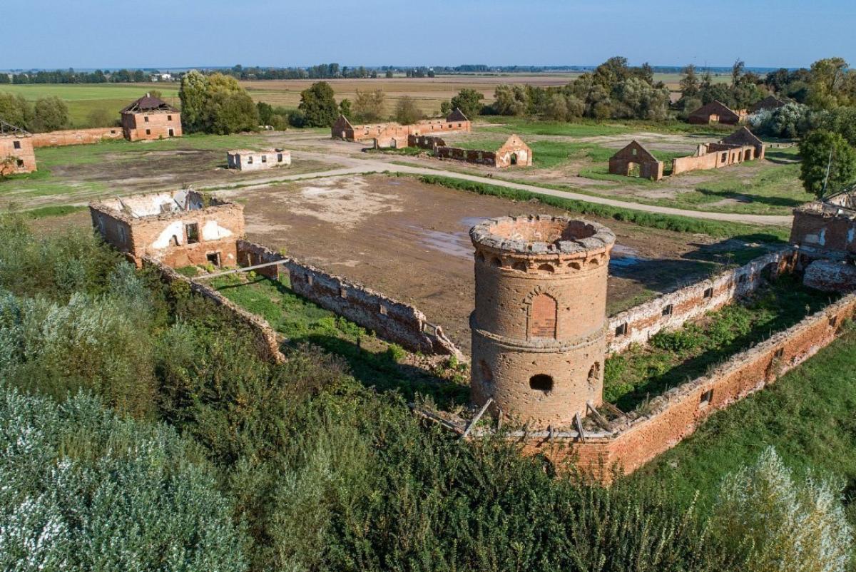 Мурованку Хрептовичей в Щорсах выставили на аукцион. Сколько стоит