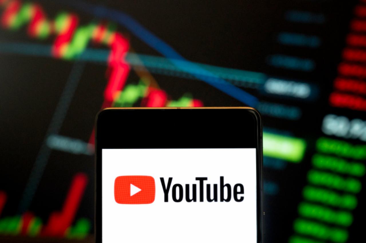 В России замедляют YouTube. Что происходит