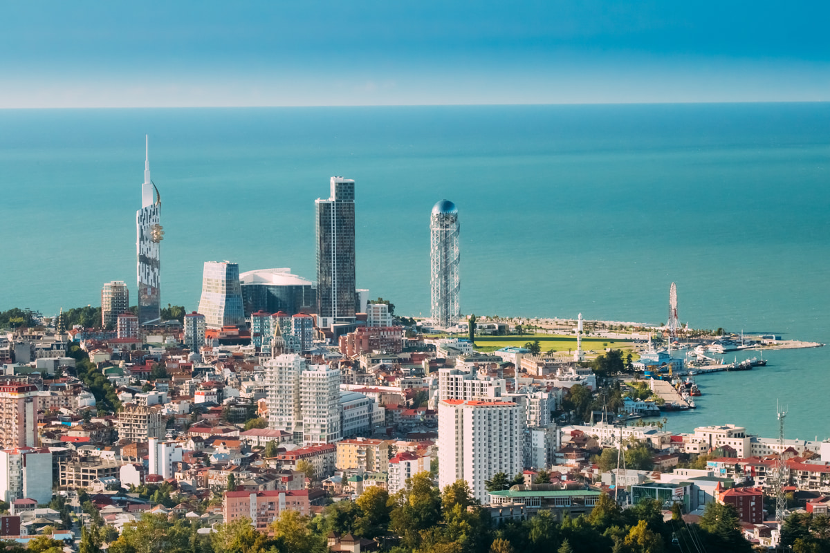 Кому на Запад, а кому – на Восток. Как выбирать международное направление для бизнеса