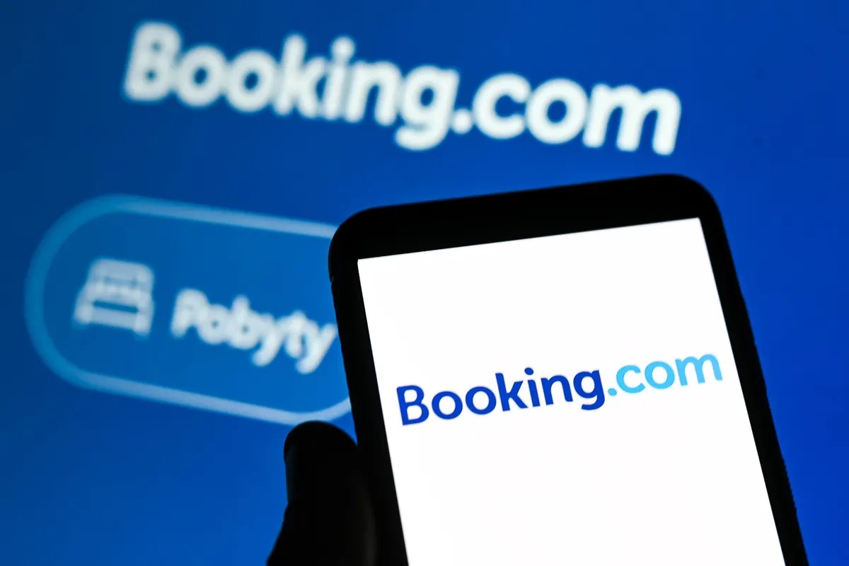 Booking holding. Букинг Холдинг. Букинг Холдинг логотип. Booking holdings Inc. (BKNG).