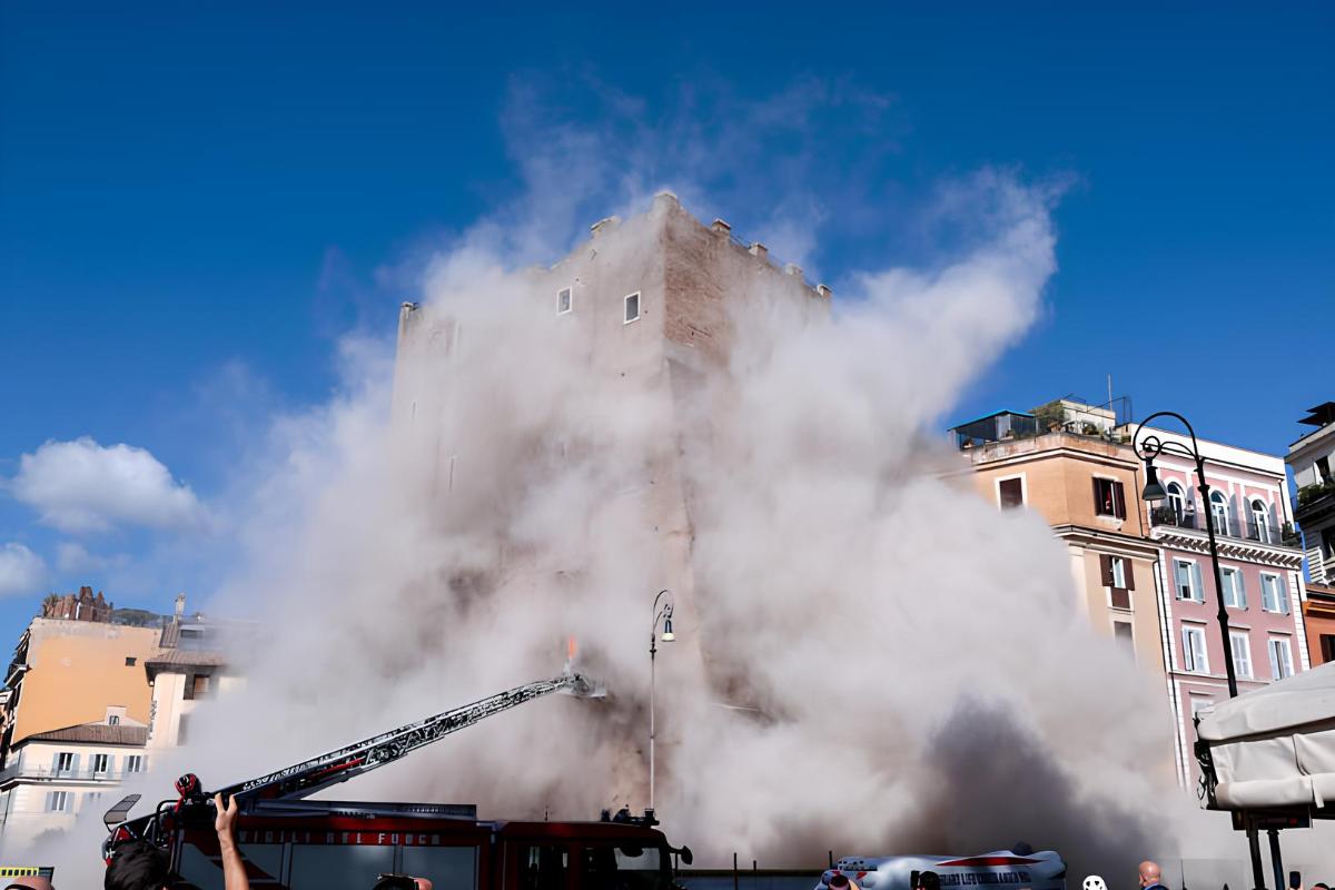 В Риме обрушилась часть средневековой башни Конти. Под завалами оказались люди