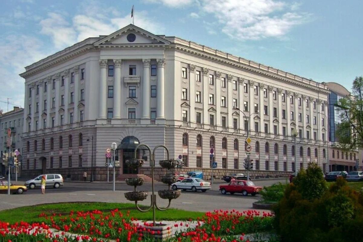 Правительство продлит сроки погашения кредитов для БелЖД