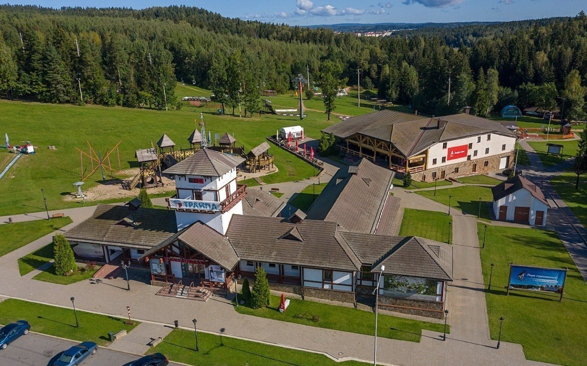 За долги «Трайпла» на продажу выставили горнолыжный комплекс «Логойск». Узнали, сколько стоит