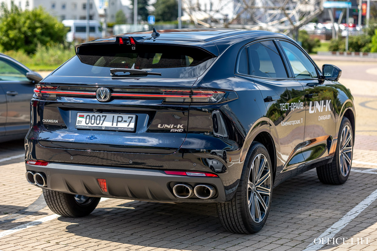 «Машина, которая забирает часть функций водителя». Протестировали флагманский кроссовер от Changan с директором «Мира фитнеса»
