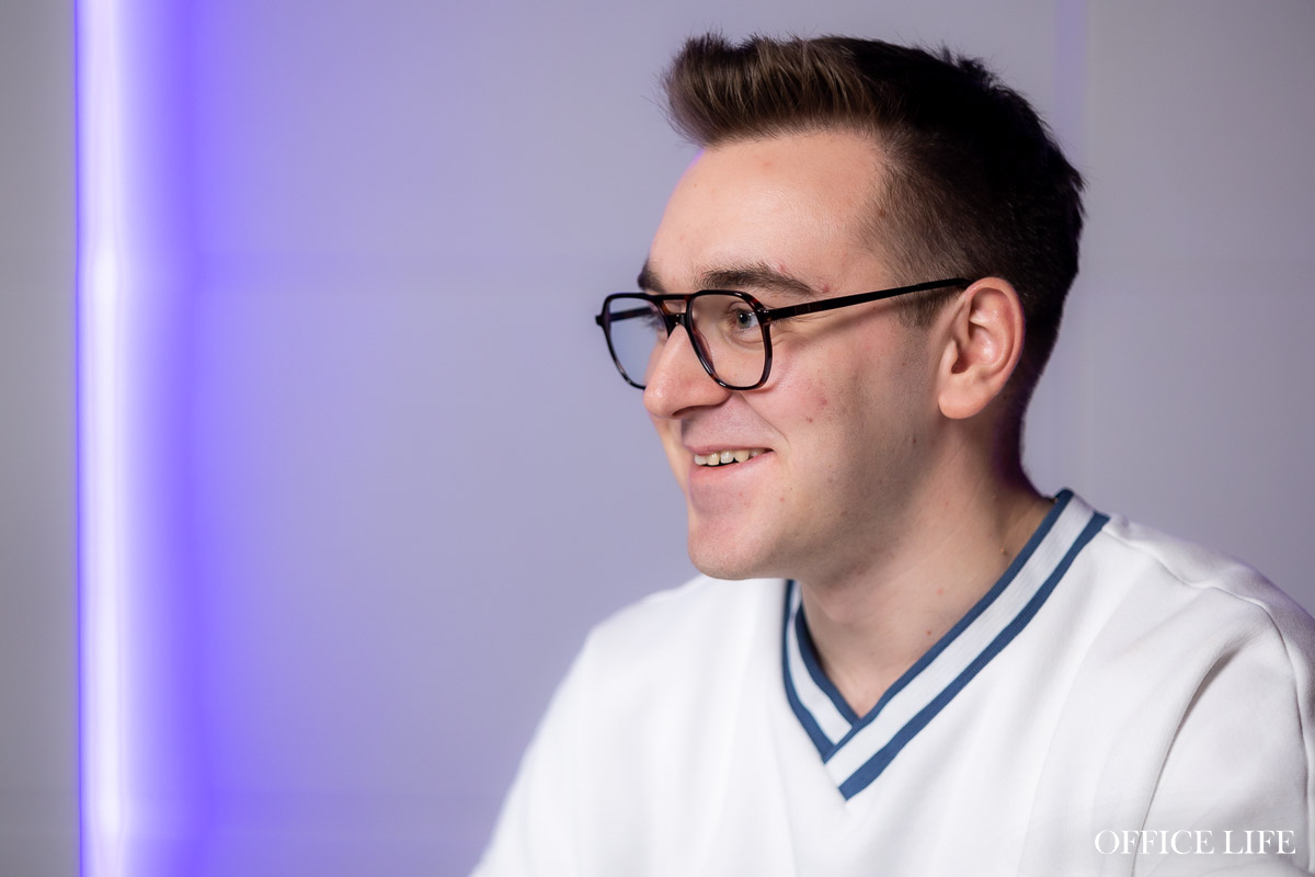 Суворовское училище, съемка свадеб и&nbsp;Мальдивы: как зумеры строят карьеры