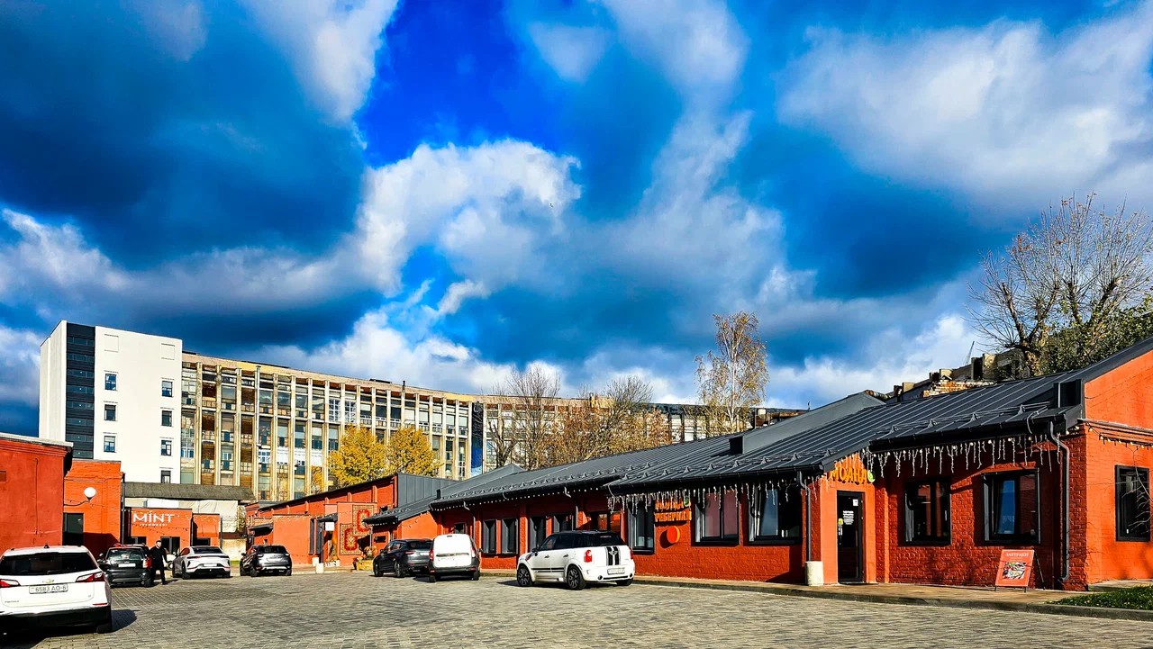 Станет ли Осмоловка «новой Зыбицкой»? Как чувствует себя бизнес в историческом центре Минска