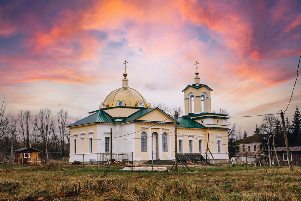 Сайты монастырей беларуси. Ксеньевский монастырь Беларусь. Свято Амвросиевский женский монастырь Беларусь. Женские монастыри Беларуси. Русакова монастырь Беларусь.