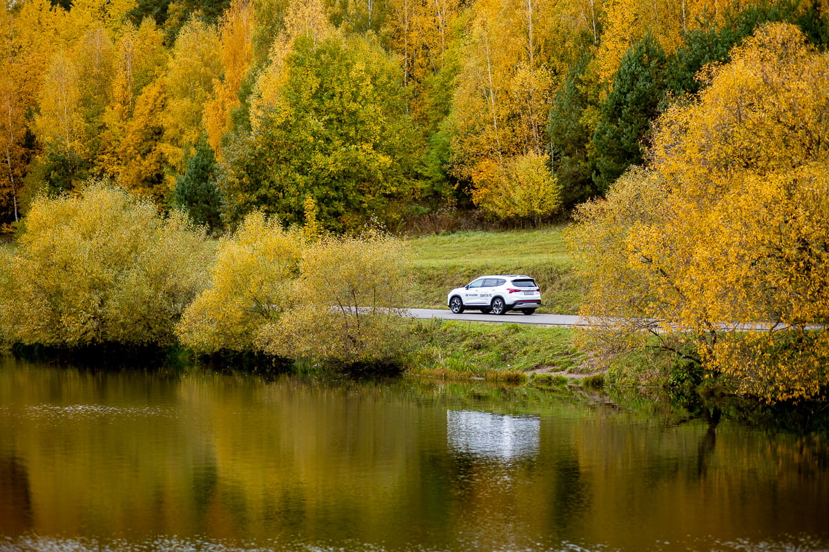 Hyundai Santa Fe: мощное сочетание традиций и новаций при расходе 6 л на «сотню»