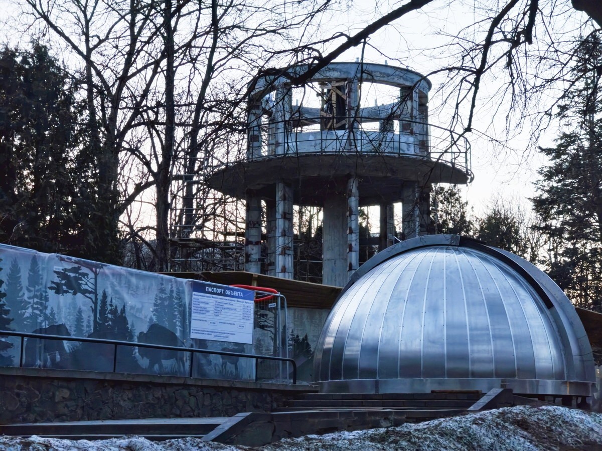 В Минском планетарии начали сборку нового купола обсерватории: как продвигается реконструкция