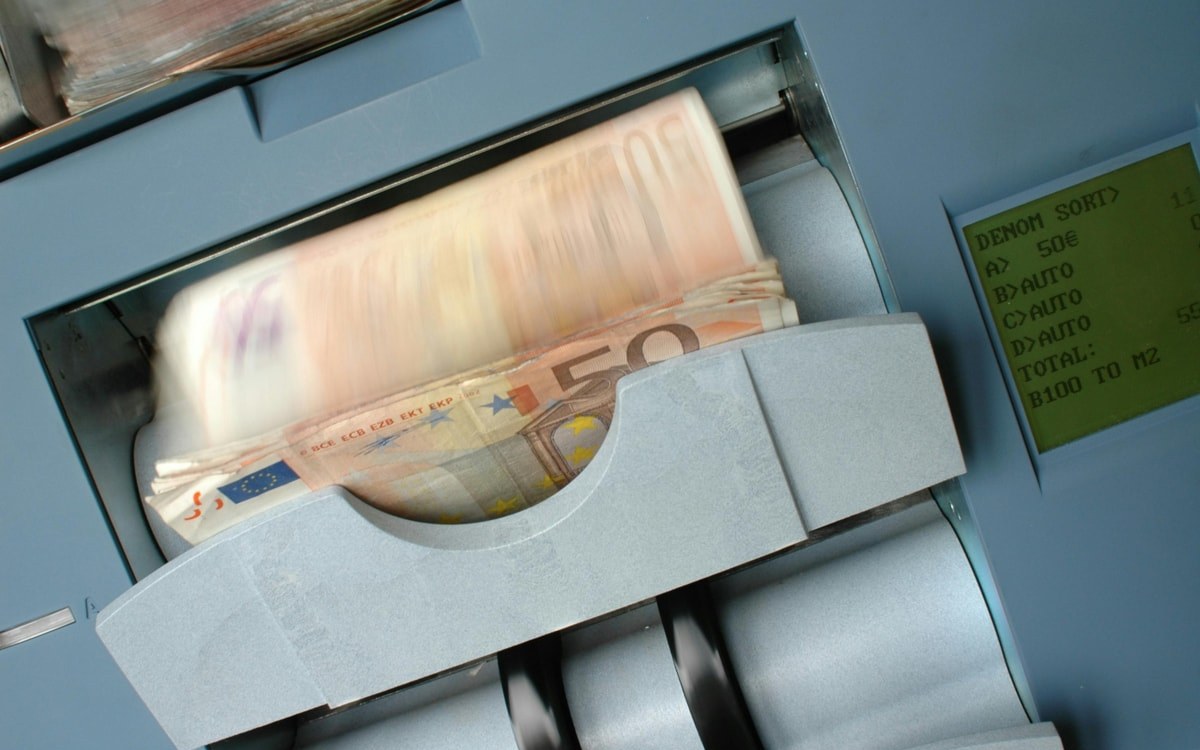 Наличность под угрозой. Что происходит с&nbsp;фальшивками в&nbsp;Беларуси и&nbsp;почему это важно