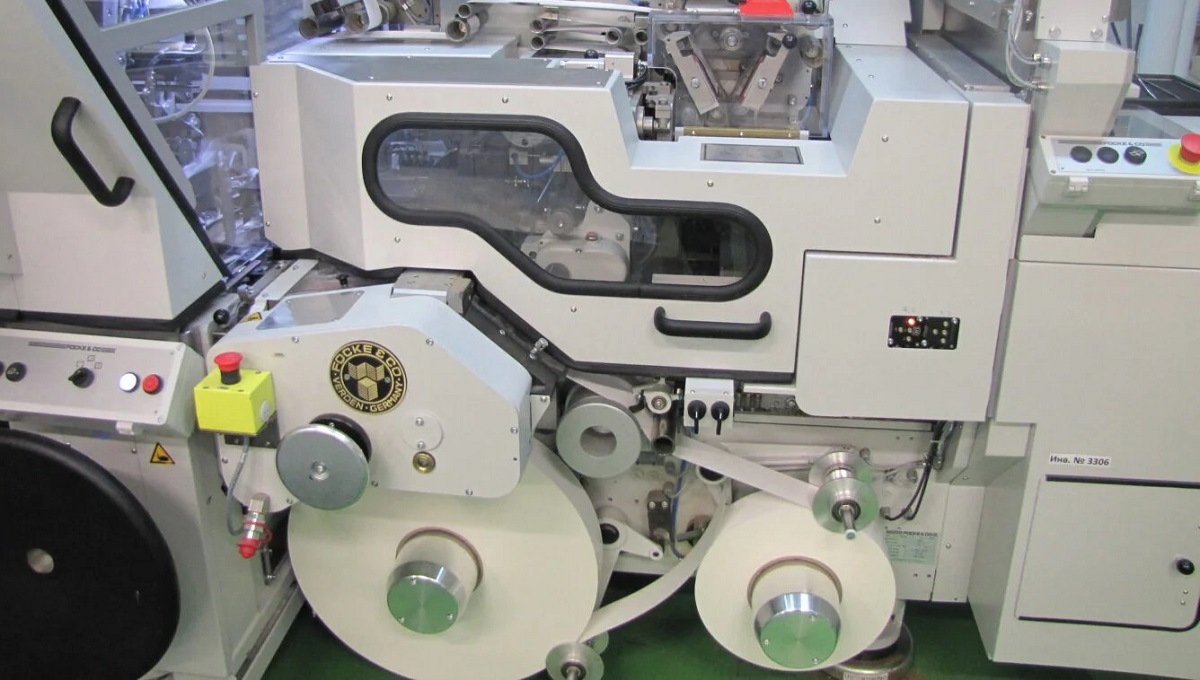 Дешевле в 70 раз: на Гродненской табачной фабрике научились делать детали взамен импортных