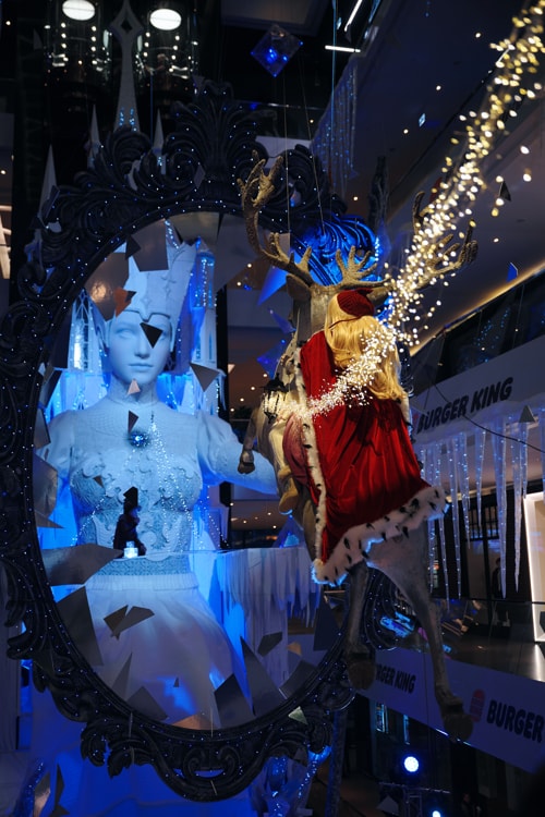 «Можно увеличить средний чек на&nbsp;15%». Как на&nbsp;покупателей влияют новогодние елки в&nbsp;ТЦ