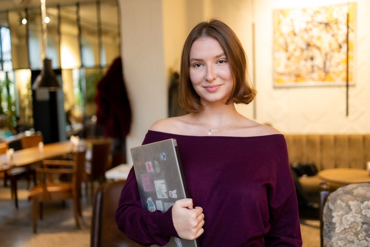 «Весь день в офисе и отпуск только два раза в год? Как это?!» С чем зумеры не хотят мириться на работе